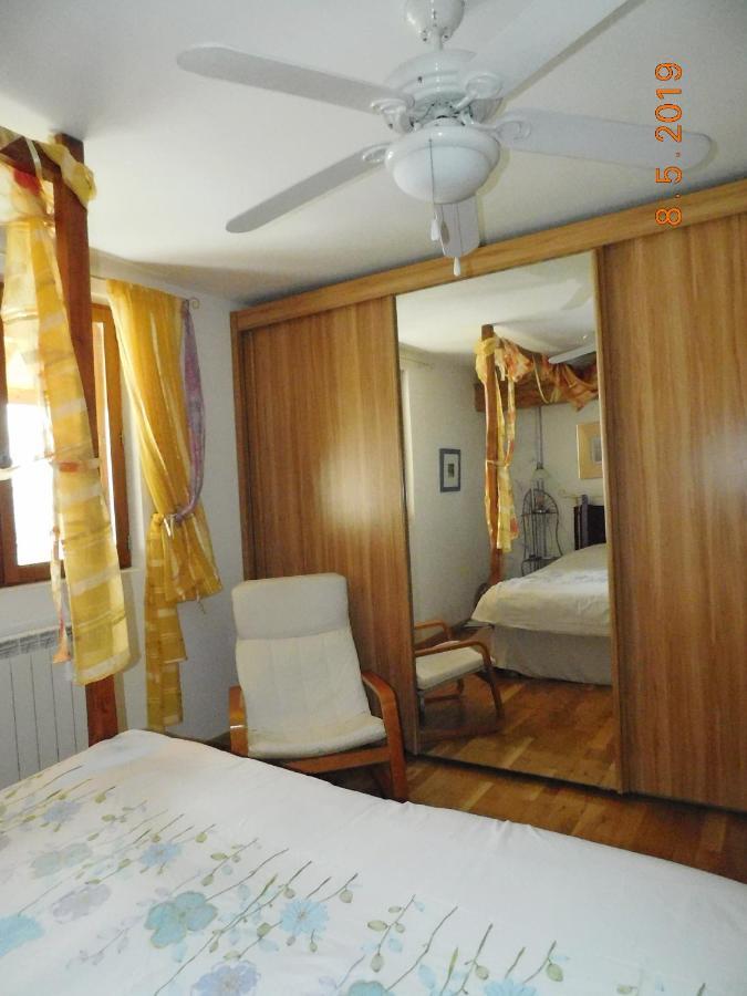 Chez Nous. B & B Bassy 외부 사진
